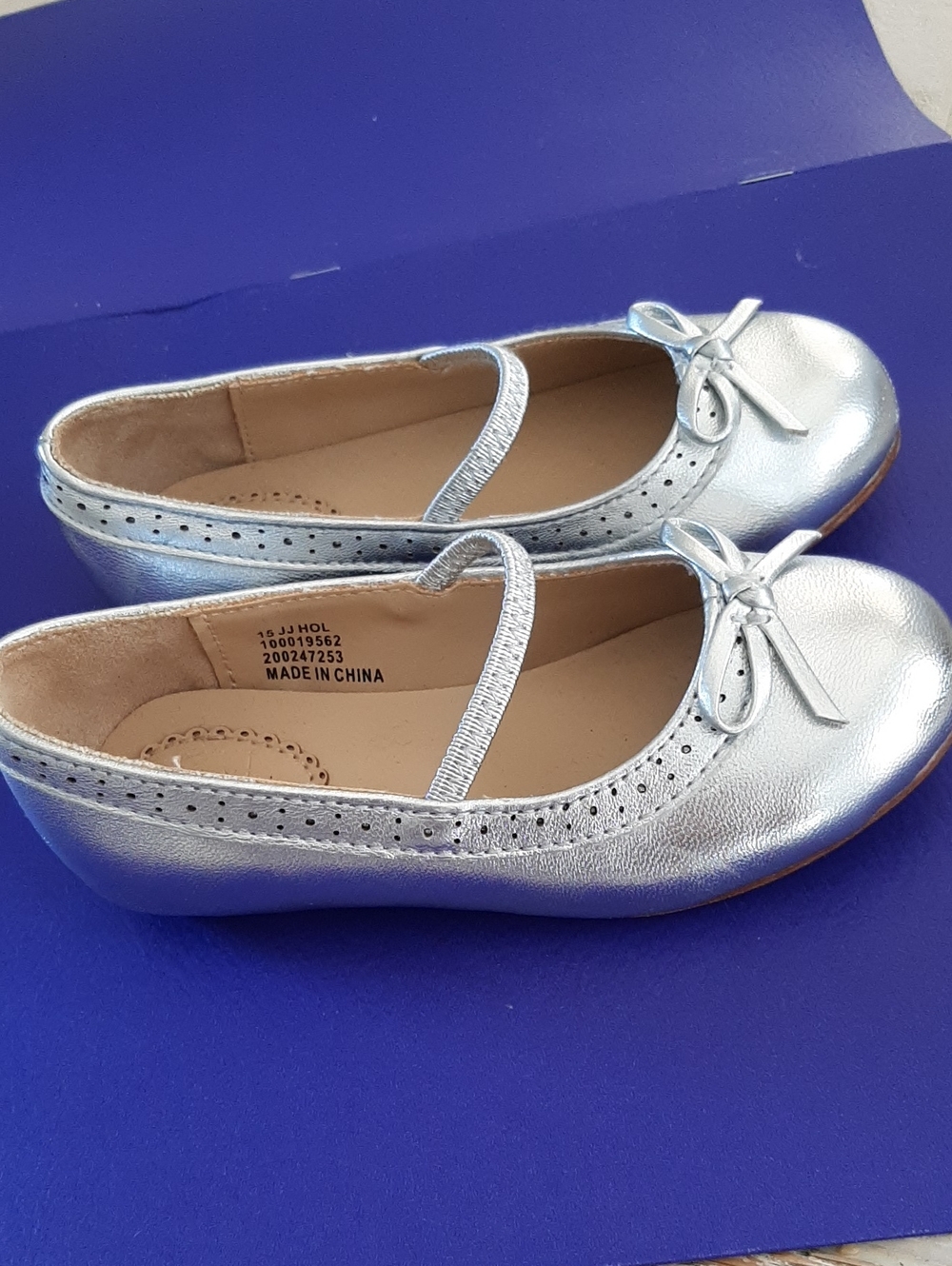 Janie And Jack Silver Shoes Size 8